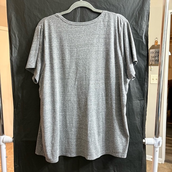 Lane Bryant 18/20 Heather Gray T-Shirt Graphic Design - Picture 4 of 4